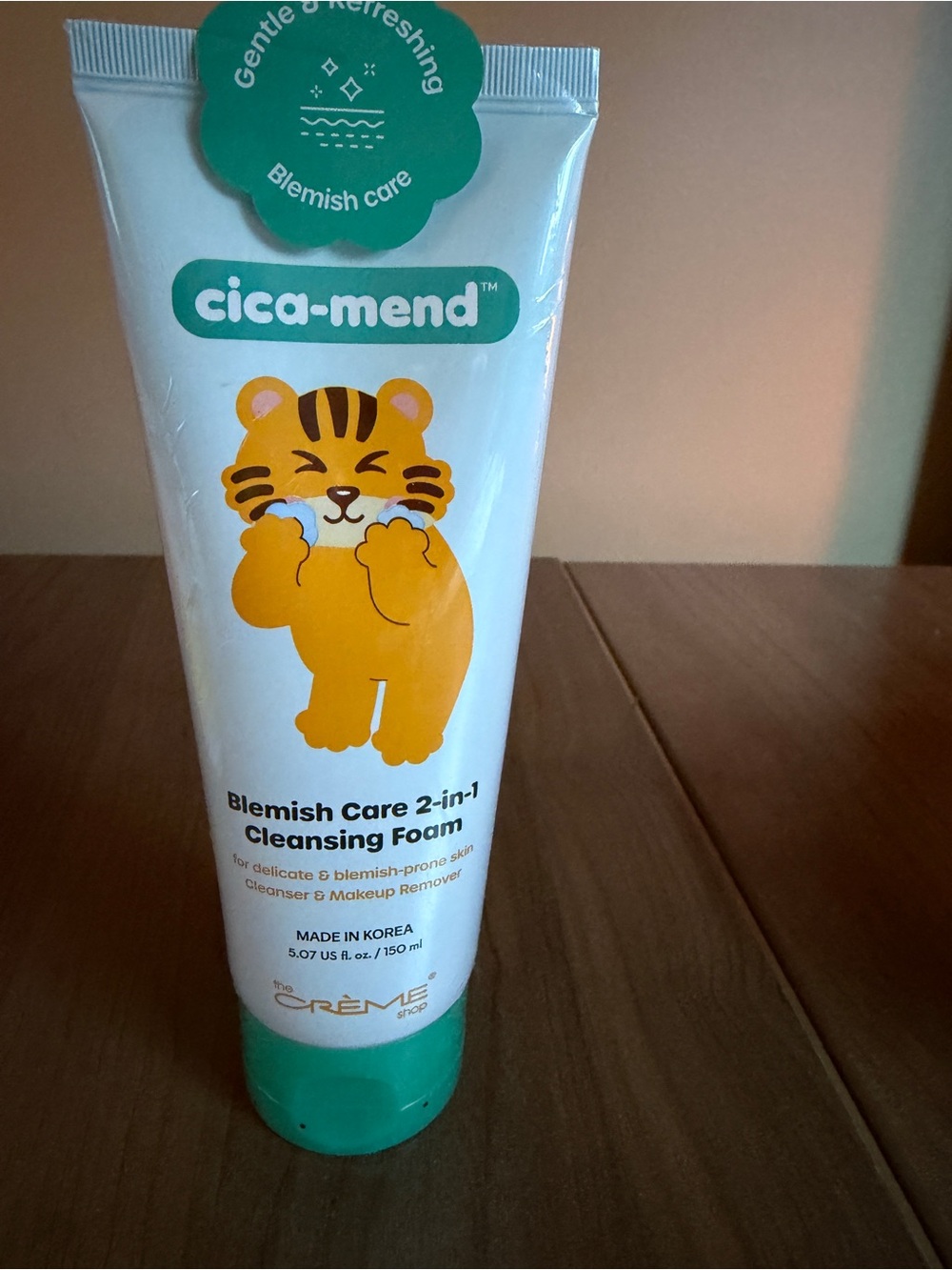 cica-mend Blemish Care 2-in-1 Cleansing Foam – Green